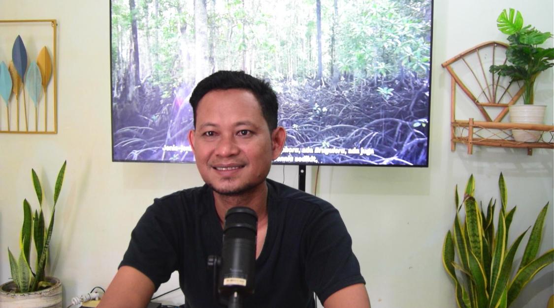 Hafid - Host Podcast Prolog